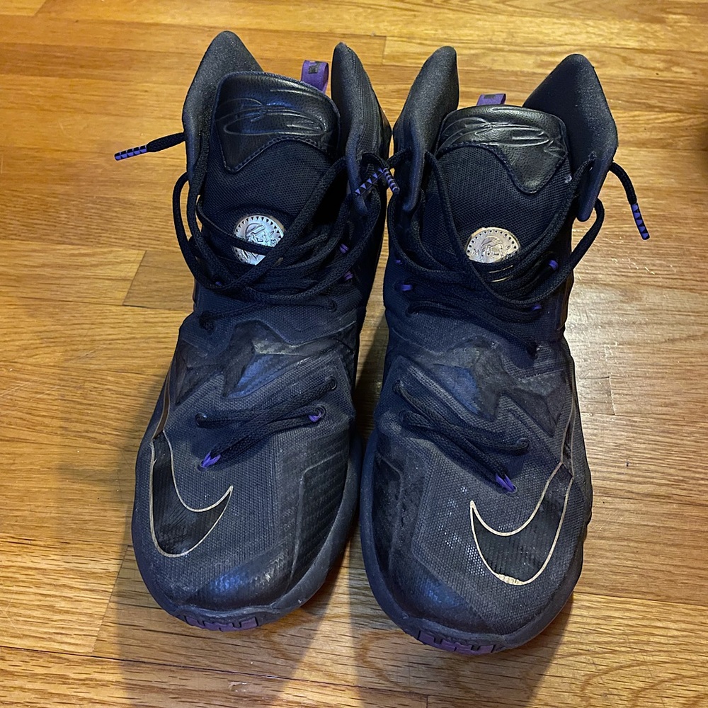 Nike LeBron 13 pot of gold